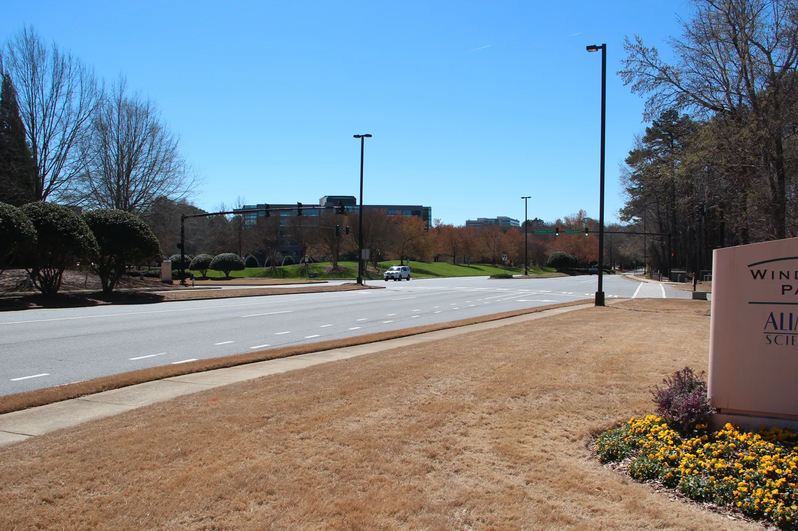 Windward Parkway, one of the roads that bounds Milton's South Deerfield study area. The picture does not show the Verizon property.