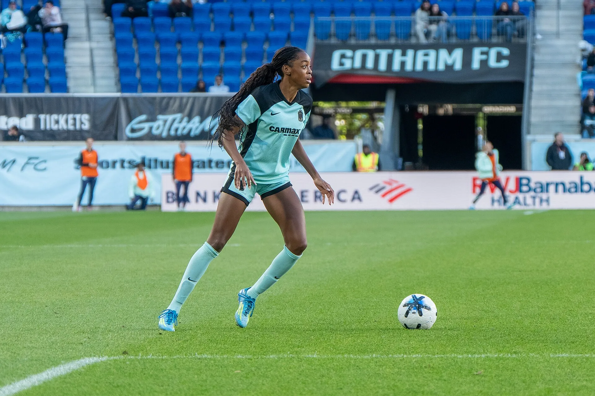 Jordynn Dudley, a Cambridge High graduate, on the ball for Gotham FC against Racing Louisville.
